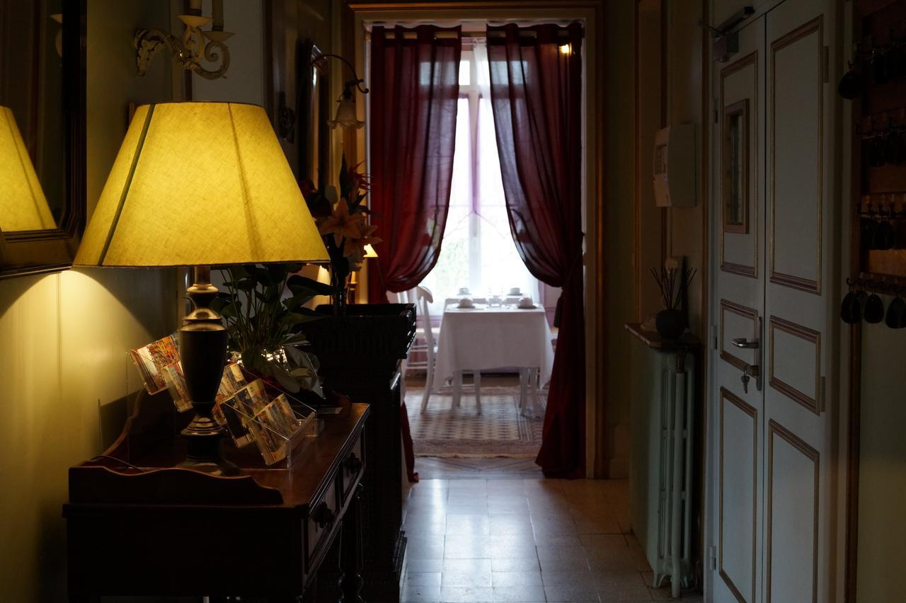 Hotel Au Chateau Blanc Saint-Aubin-lès-Elbeuf Kültér fotó
