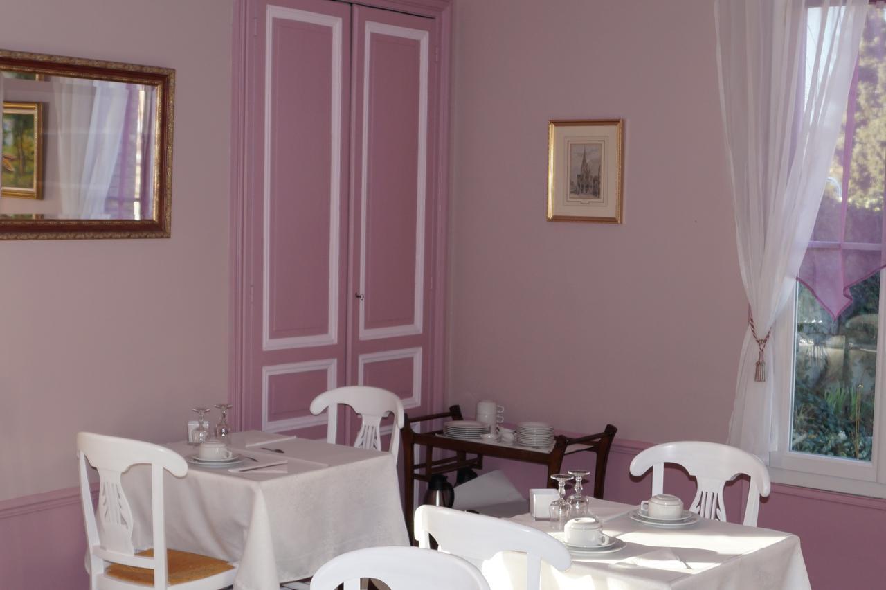 Hotel Au Chateau Blanc Saint-Aubin-lès-Elbeuf Kültér fotó